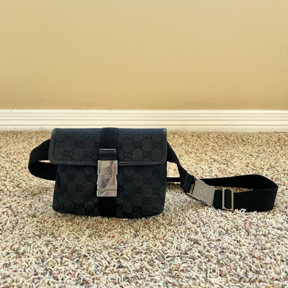 SOLD!!!! Gucci GG Belt Bag